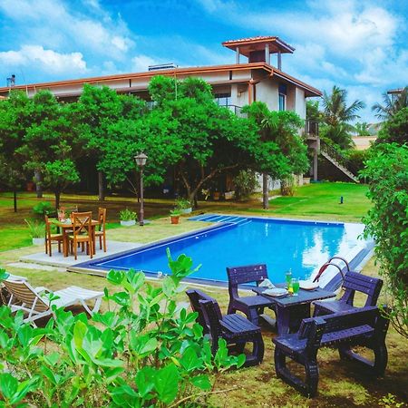 Aqua Hotel Yala Exterior photo